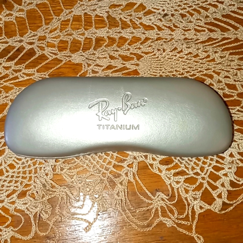 Ray Ban Titanium Glasses Case